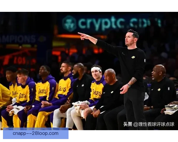 以科曼对阵那不勒斯欧协联之战的关键作用与战术价值深度全面解析 以科曼对阵那不勒斯欧协联之战的关键作用与战术价值深度全面解析